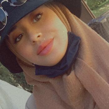 Oppas in Den Haag: Youssra