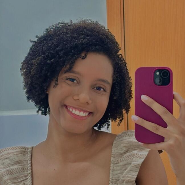 Babysitter in São Mateus: Lívia