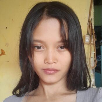 Babysitter Jakarta: Nopi