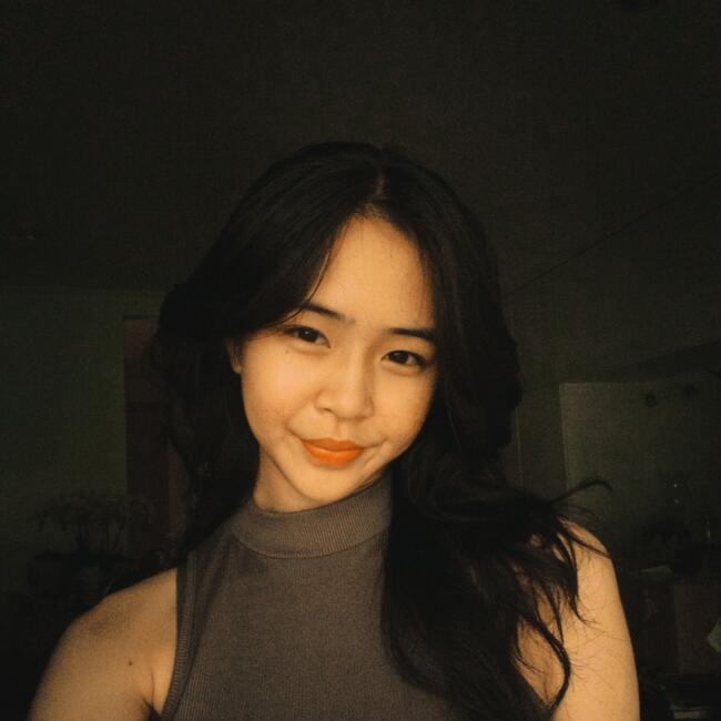 Babysitter in Singapore: Alessandria 