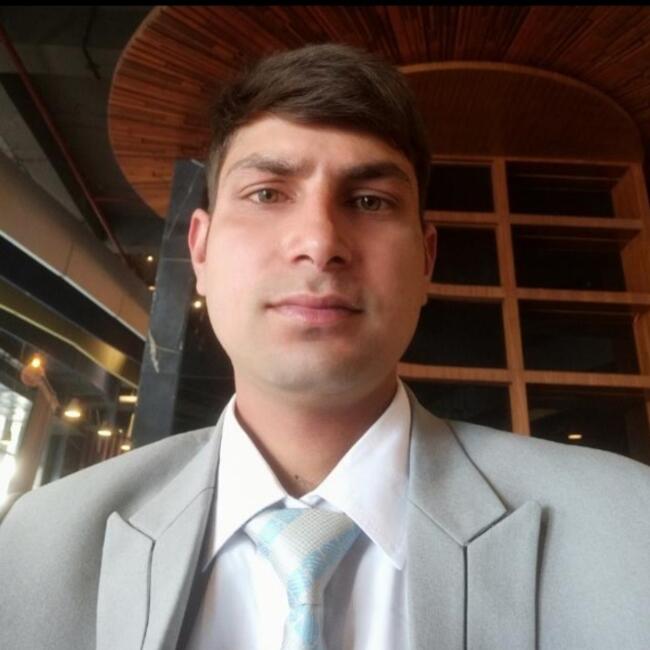 Ghāziābād में बेबीसिटर: Parmesh