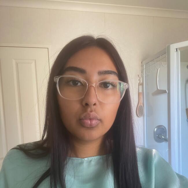 Babysitter in Auckland: Imaan