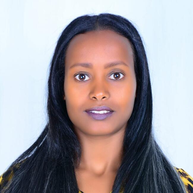 Babysitter in Sharjah city: Muna