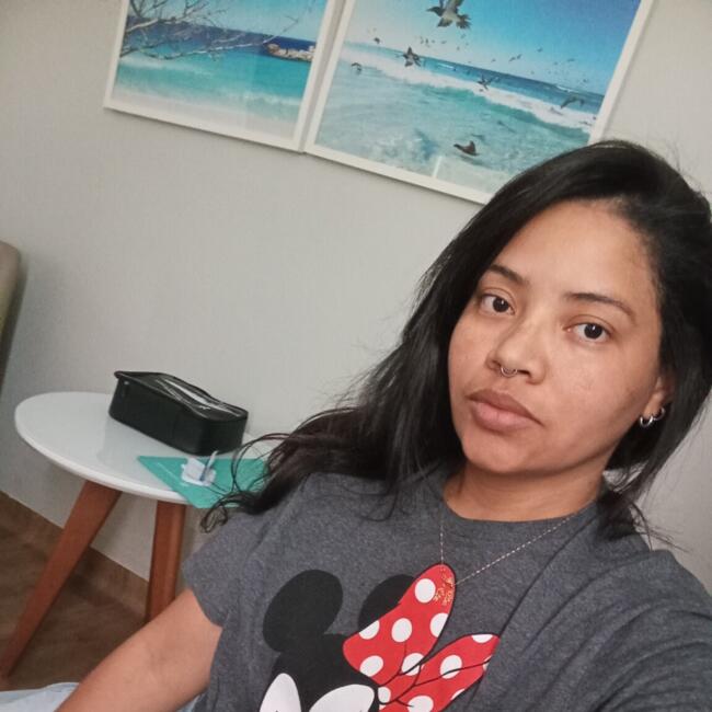 Babá em Goiânia: Geany