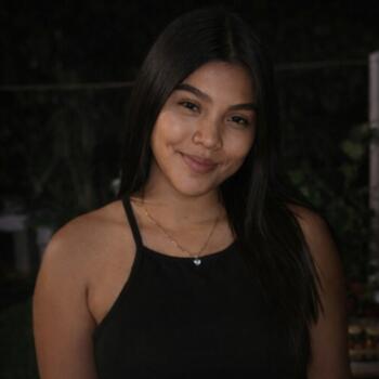 Niñera en Panamá: Allison