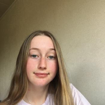 Babysitter in Edgecumbe: Mckenzie