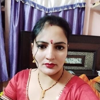 Babysitter in Delhi: Ritu