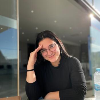 Babysitter in Sintra: Sara