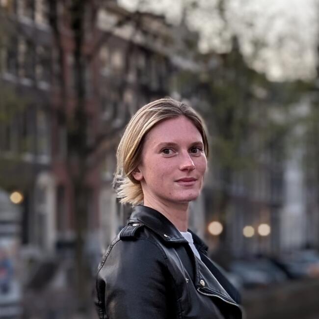 Babysitter in Énencourt-Léage: Marion