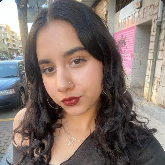 Niñera en Barcelona: Noha