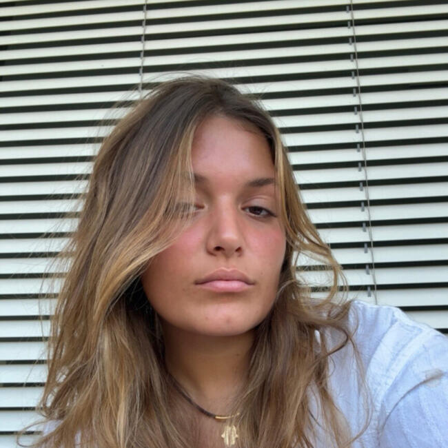 Babysitter in Hod HaSharon: Maya
