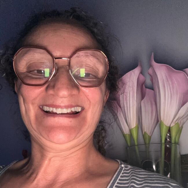 Babysitter in Saint-Denis: Farida