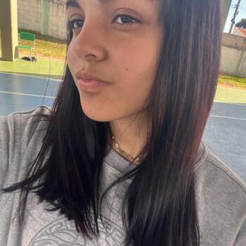 Babysitter Avaré: Isa