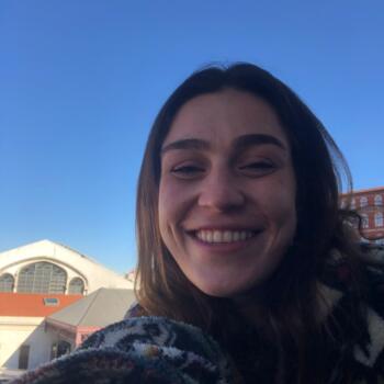 Babysitter em Lisboa: Thauane