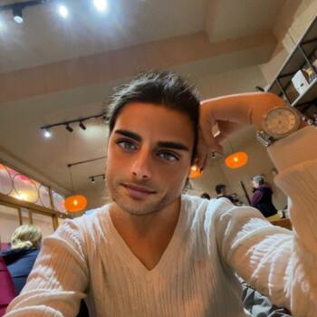 Babysitter Peacehaven: Katie