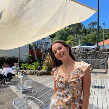 Babysitter in Auckland: Bethany