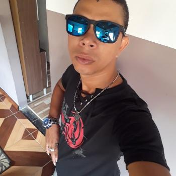 Babysitting Jobs in Salvador: babysitting job Zu