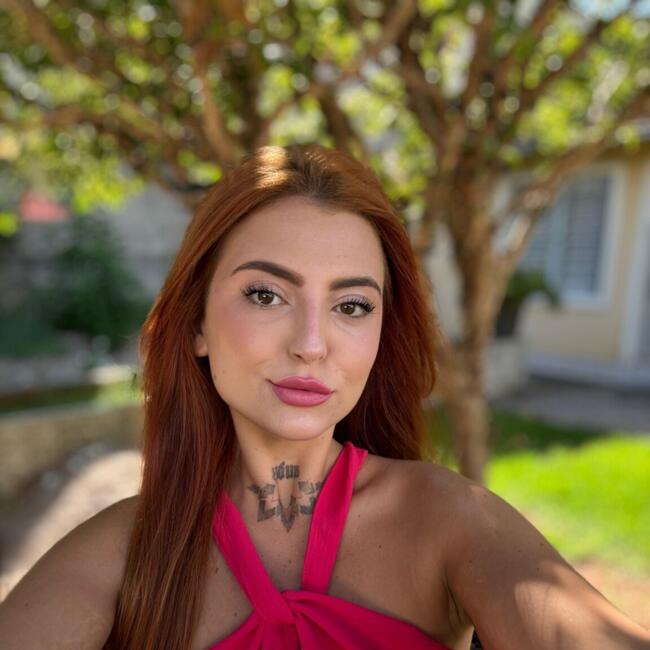 Babá em Florianópolis: Bruna