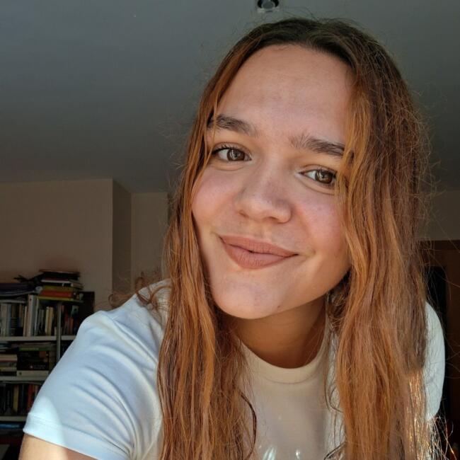 Canguro en Carcagente: Adriana