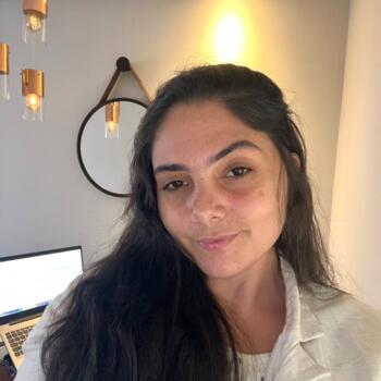 Babysitter in Vila Velha: Isabella