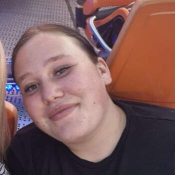 Oppas in Terneuzen: Loes