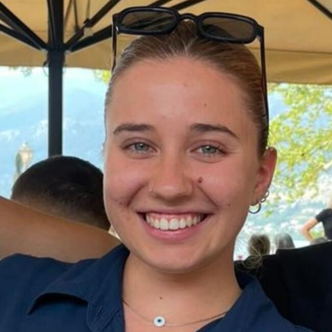 Babysitter στην περιοχή Σταυράκι: Βασιλική