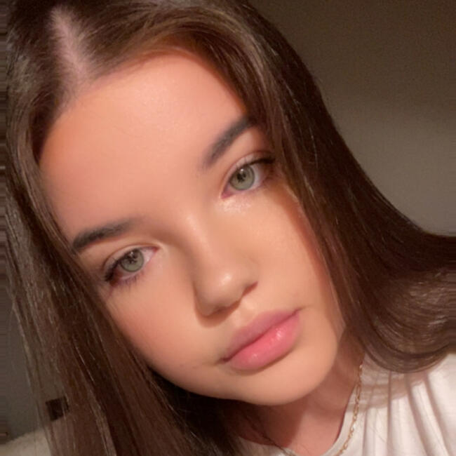 Babysitter in Bisel: Lilou