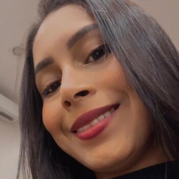 Babysitter in Manaus: Rainara