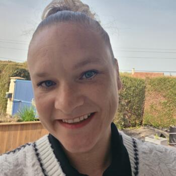 Job de garde d'enfants à Mesnil-Clinchamps: job de garde d'enfants Victoria