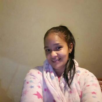 Babysitter in Mitchells Plain: Cherizaan