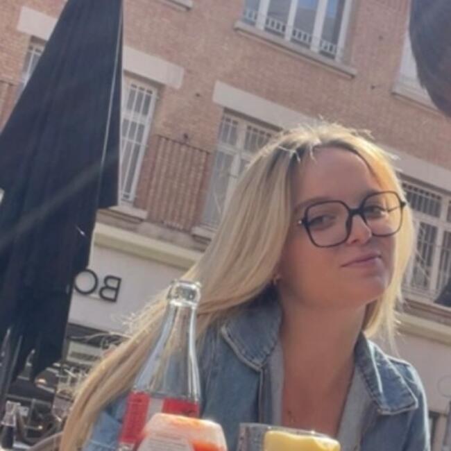 Babysitter in Estaimpuis: Flavie