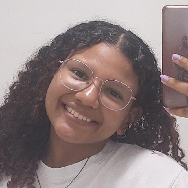 Babá em Vitória: Hyara