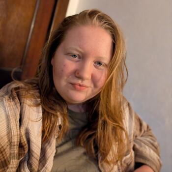 Babysitter in McKees Rocks: Violet