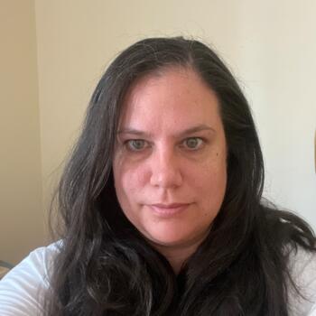 وظيفة جليسة أطفال في دبي: فرص عمل كجليسة أطفال Melissa