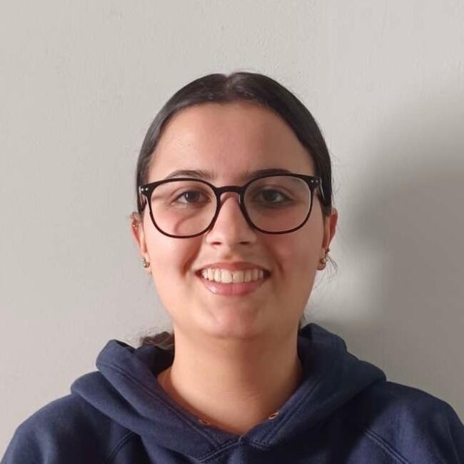 Babysitter in Marseille: Naima