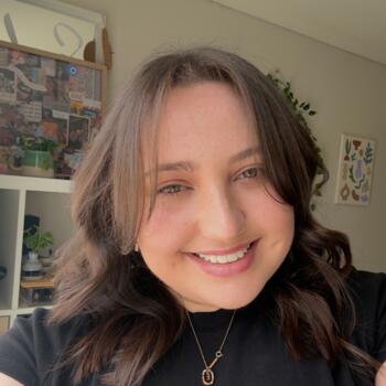 Babysitter in Melbourne: Emma