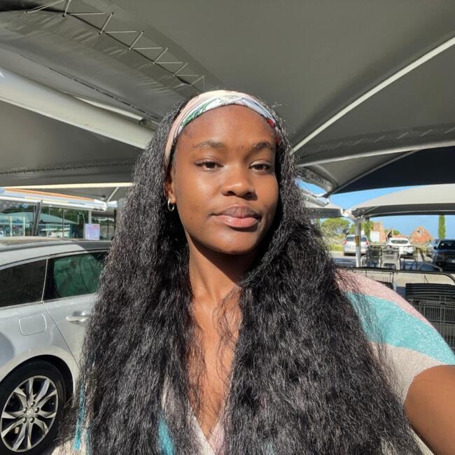 Babysitter em Coimbra: Olívia Lesly