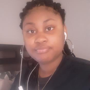 Babysitter in Chicago: Dionah