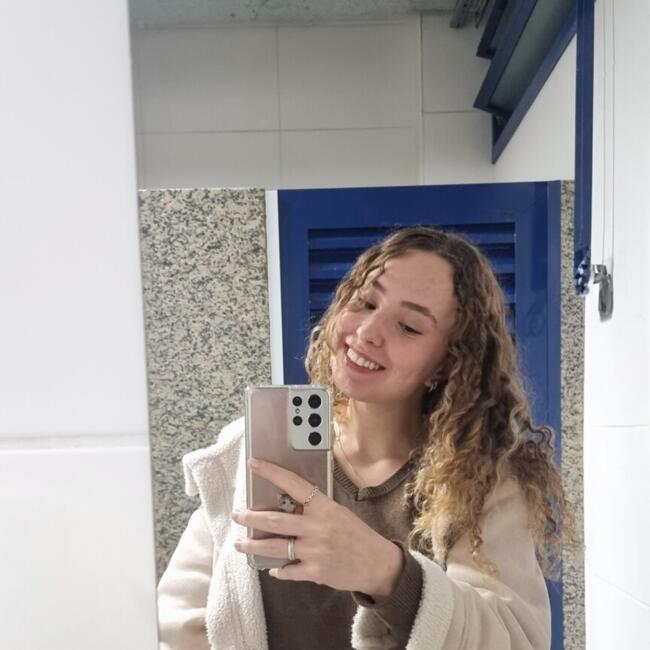 Babysitter in Campinas: Giovanna