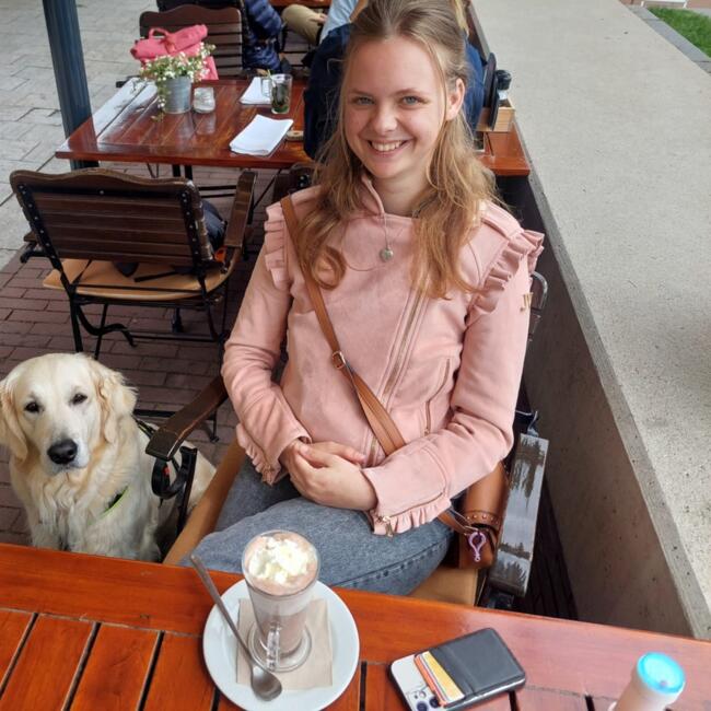 Babysitter in Hardenberg: Fem