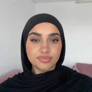 Babysitter in Saint-Martin-d'Hères: Rojin