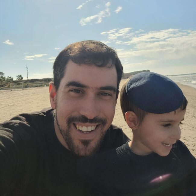 משרת בייביסיטר ב- ירושלים: Shlomi