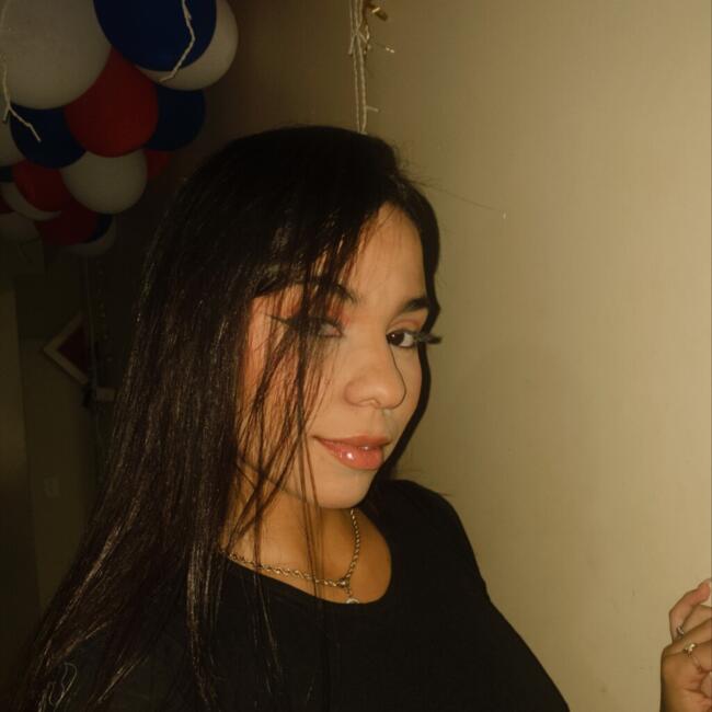 Babysitter in Brasília: Layla