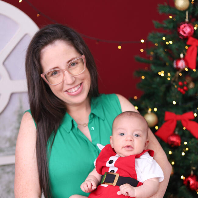 Emprego de babá em Chapecó: Thais