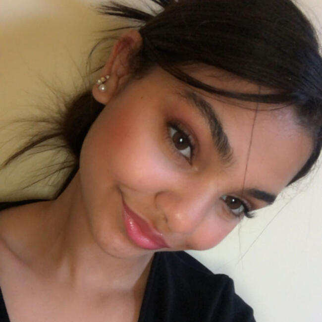 Babysitter in Bergerac: Majdouline