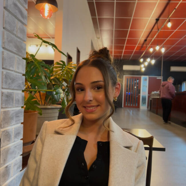 Babysitter in Wollongong: Rani