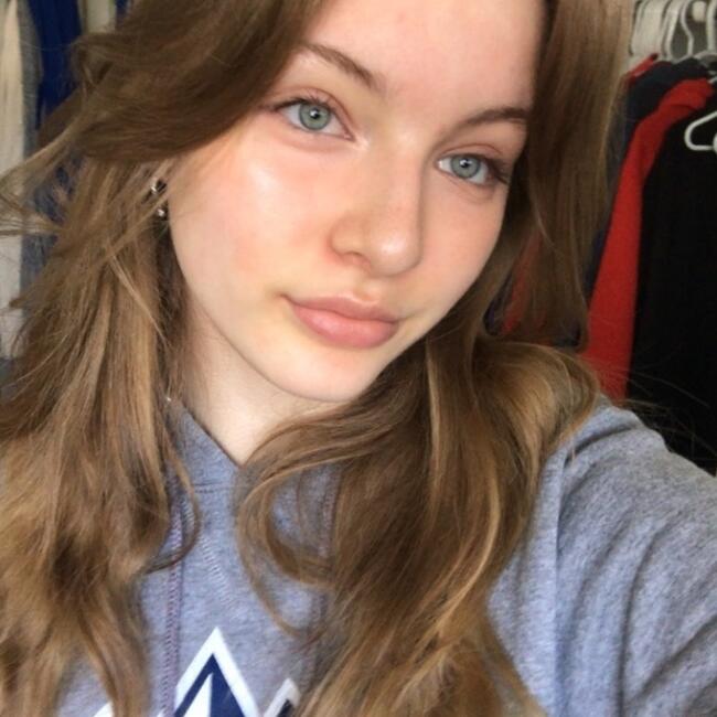 Babysitter in St. Albert: Bari