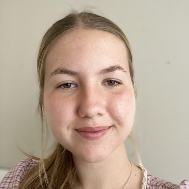 Babysitter in Mandurah: Zara