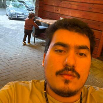 Babysitting job in Vilnius: babysitting job Mauricio