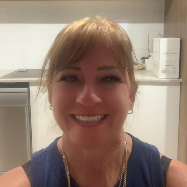 Babysitter in Sydney: Heather